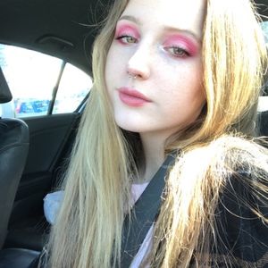 Meet your Posher, Layla